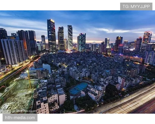 大阪刚买下比弗利山庄那栋玻璃豪宅，月供够我交十年房租